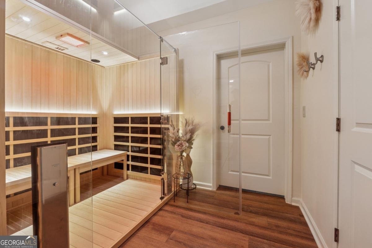2551 Raintree Drive Atlanta - 47