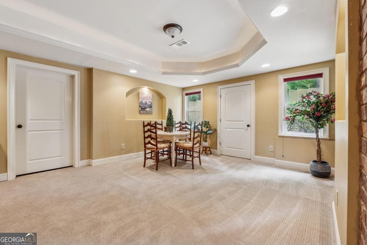 2551 Raintree Drive Atlanta - 51