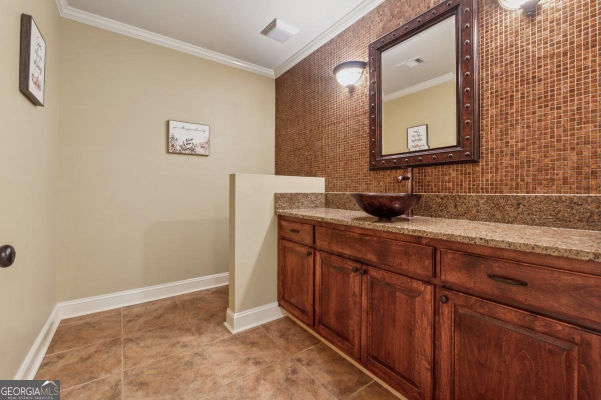 2551 Raintree Drive Atlanta - 53