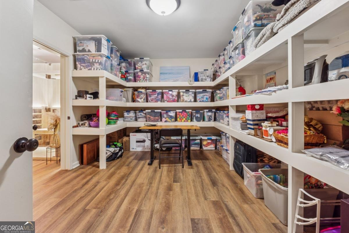 2551 Raintree Drive Atlanta - 54