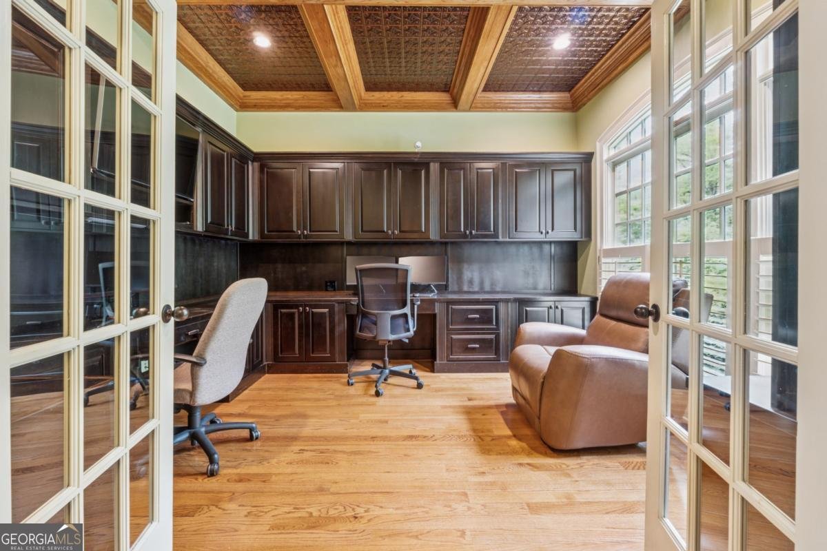 2551 Raintree Drive Atlanta - 9