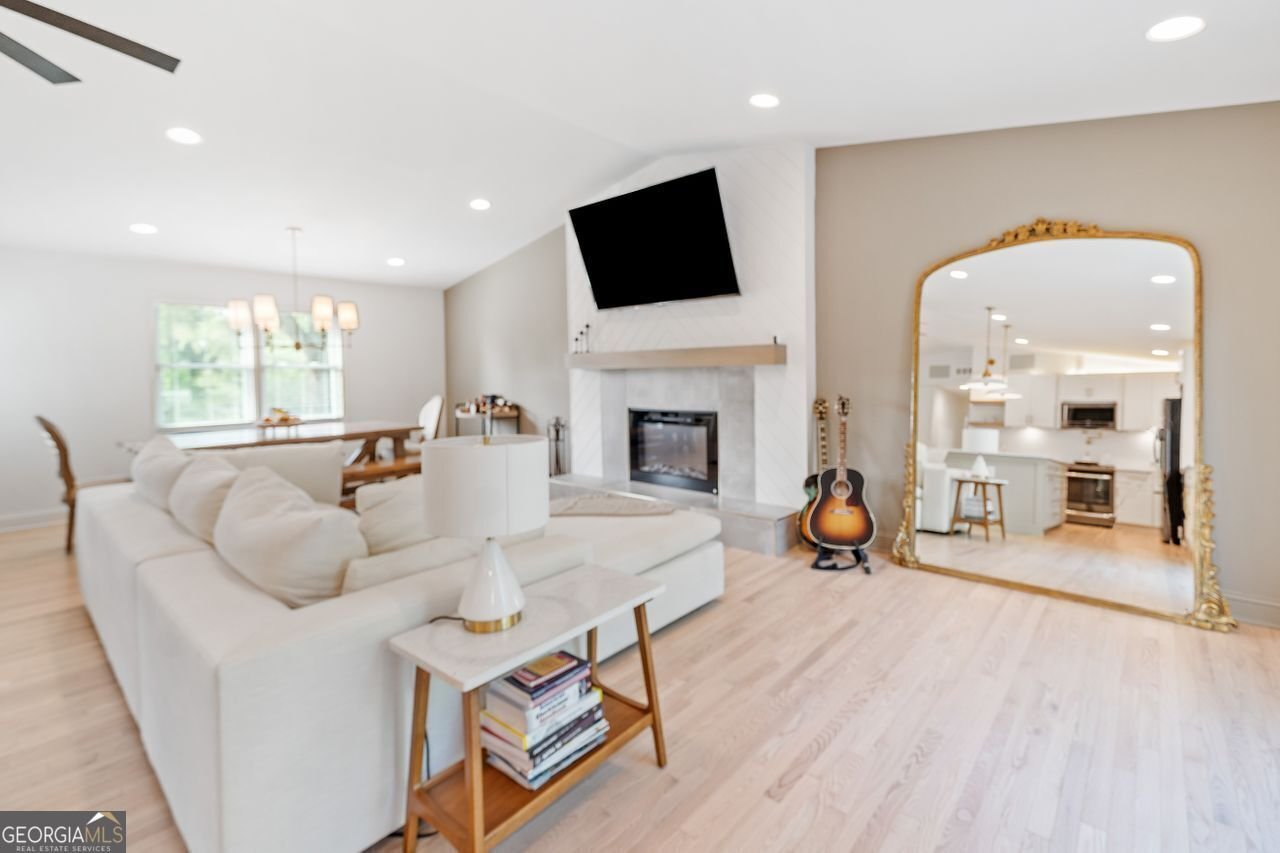 369 Arnold Mill Road Woodstock - 7