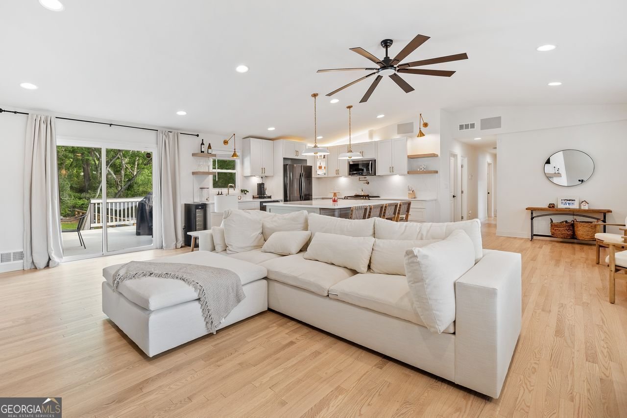369 Arnold Mill Road Woodstock - 8