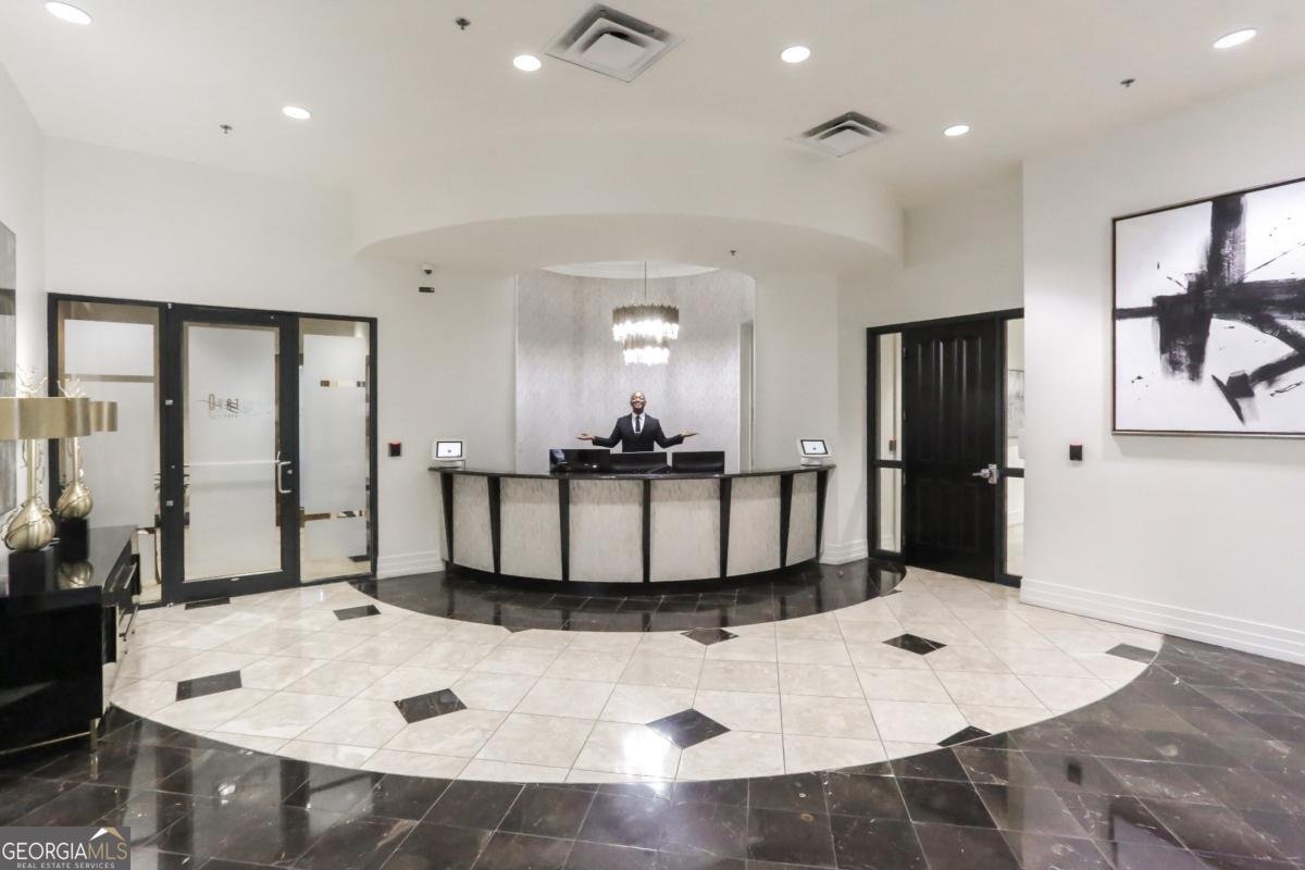 3040 Peachtree Road Atlanta - 10