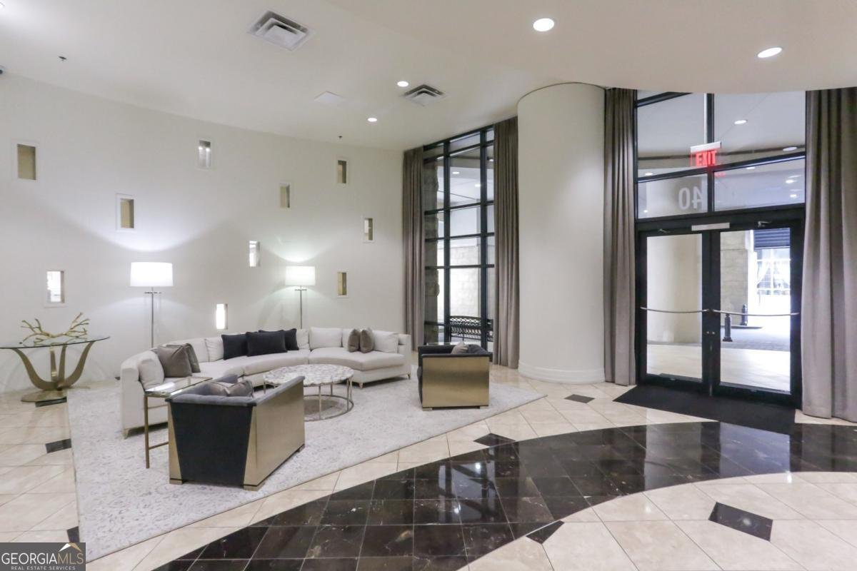 3040 Peachtree Road Atlanta - 11