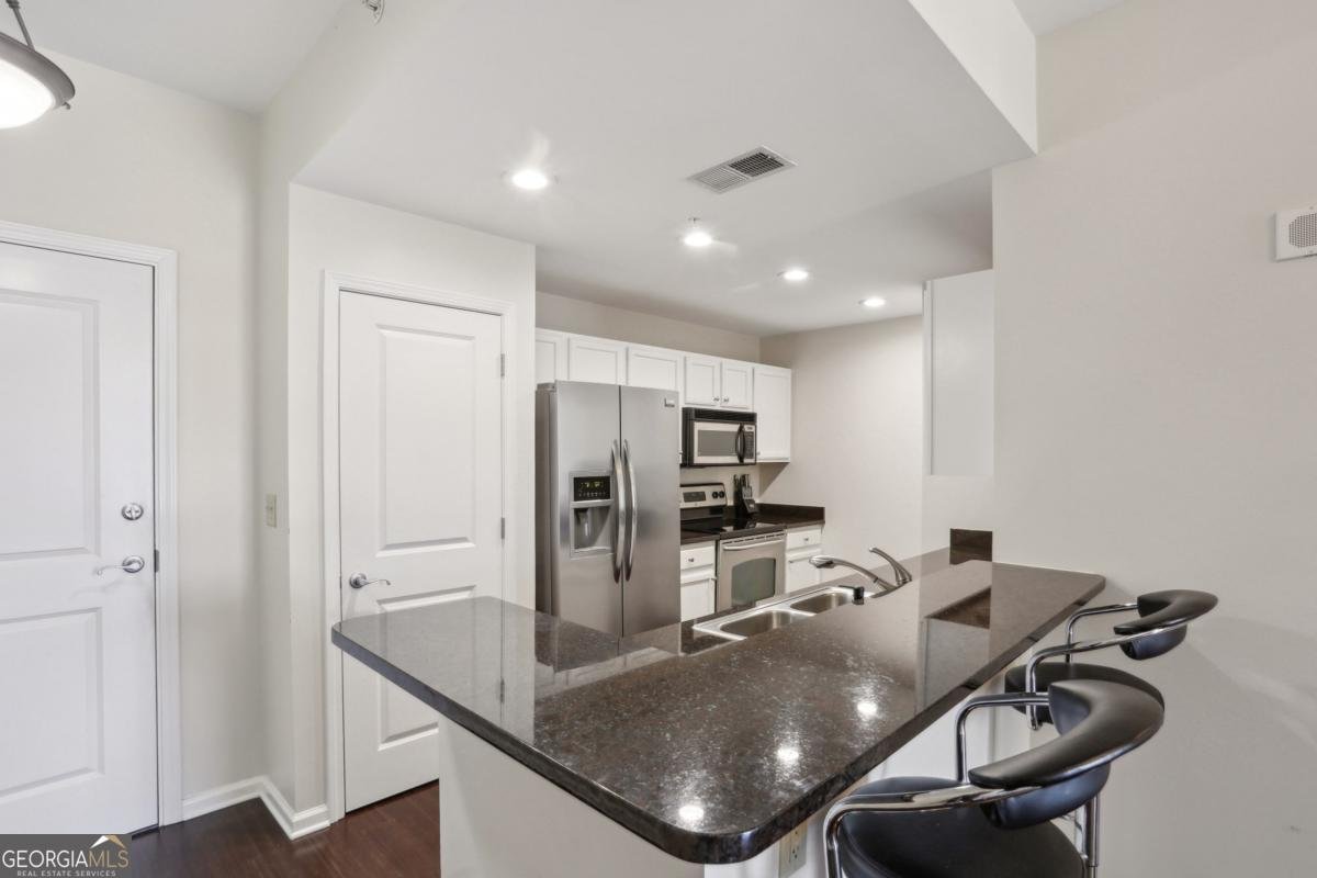 3040 Peachtree Road Atlanta - 2