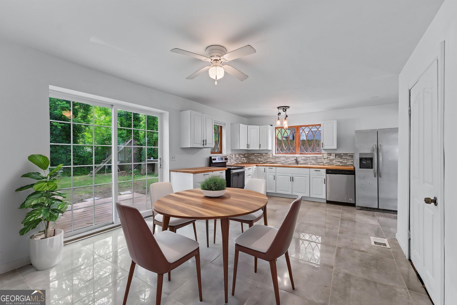 1322 Thurgood Street Atlanta - 4