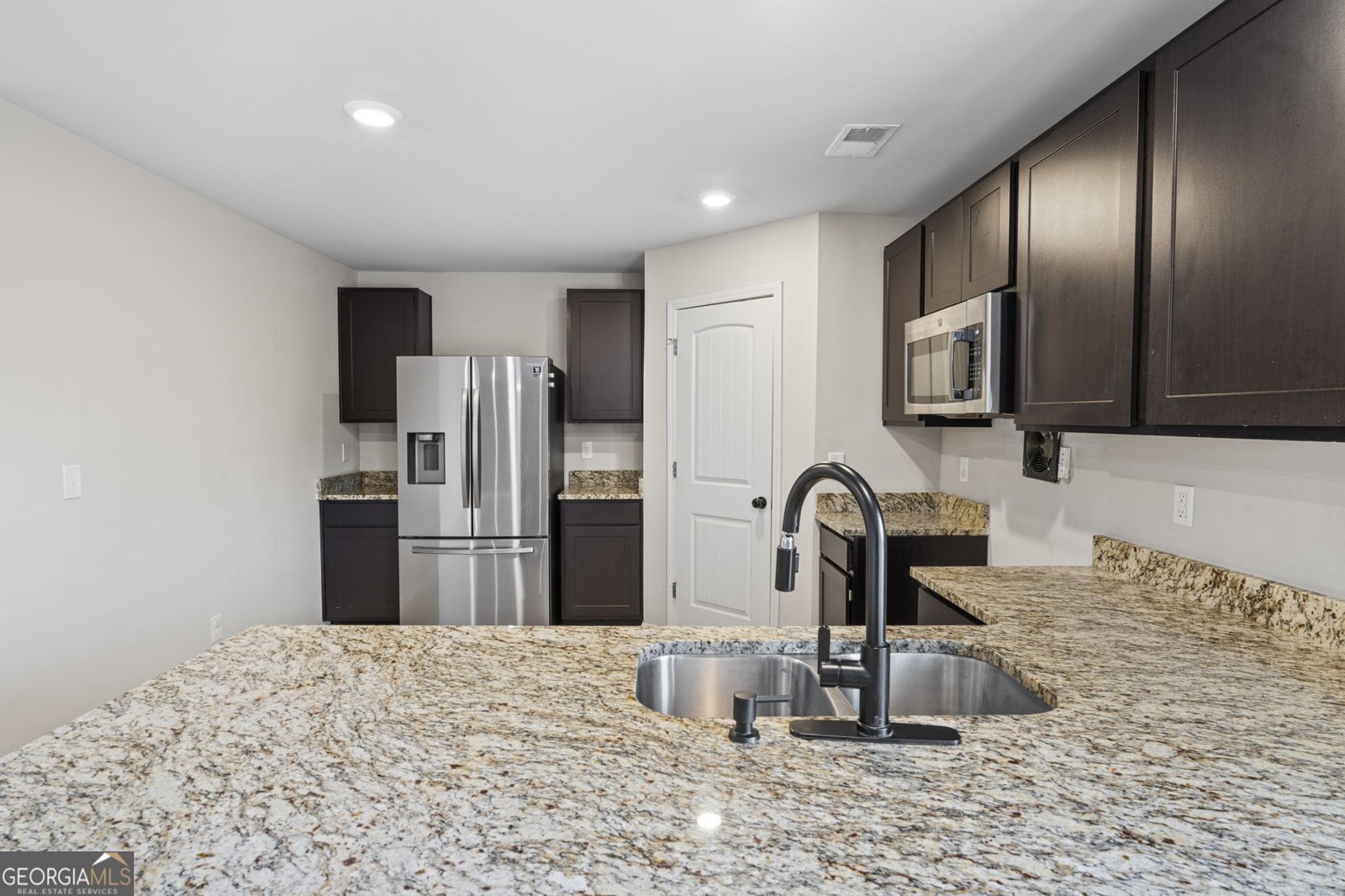 165 Twin Lakes Drive Covington - 11