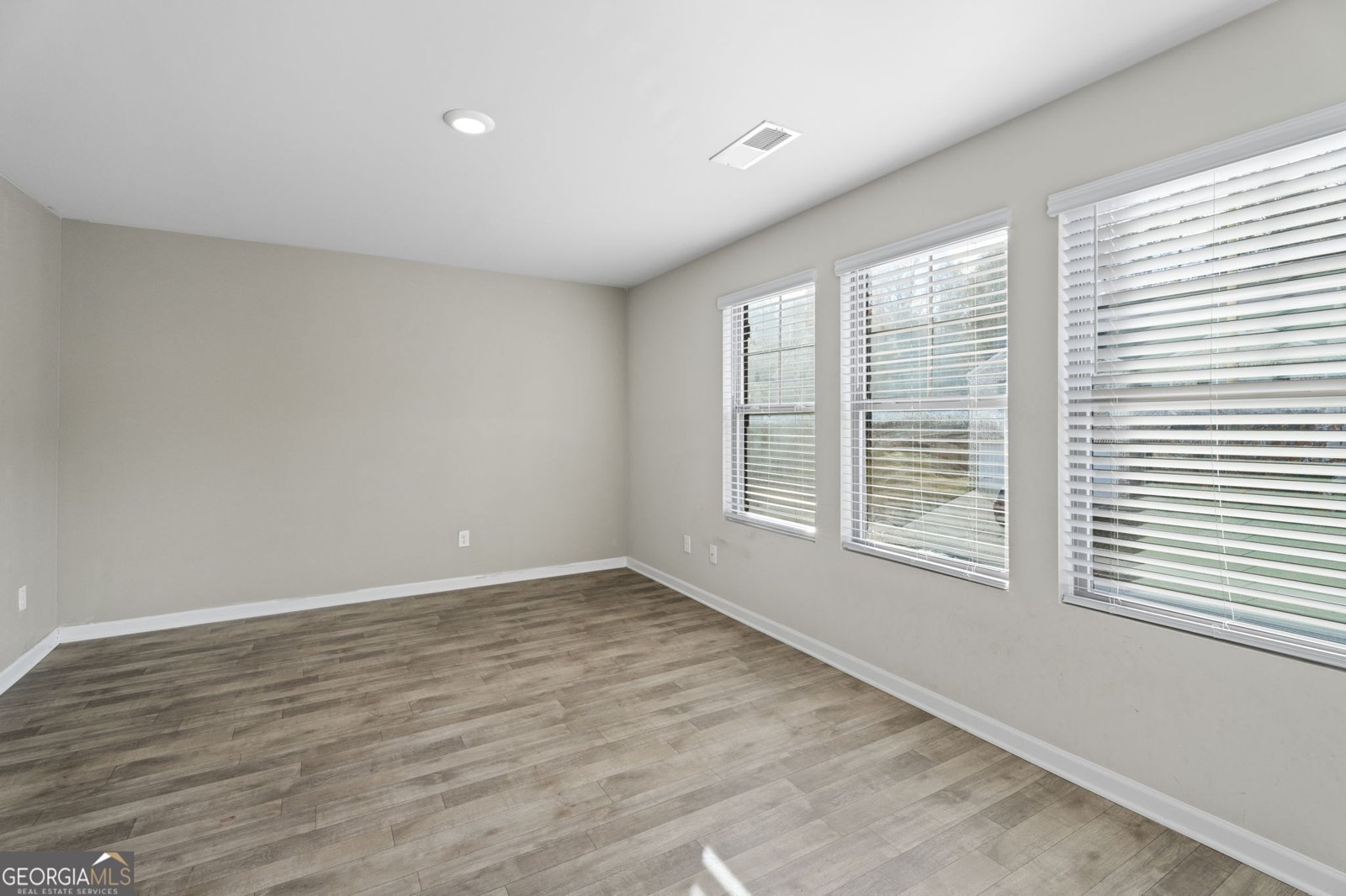 165 Twin Lakes Drive Covington - 36