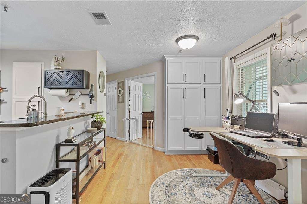 5566 River Heights Crossing Marietta - 6