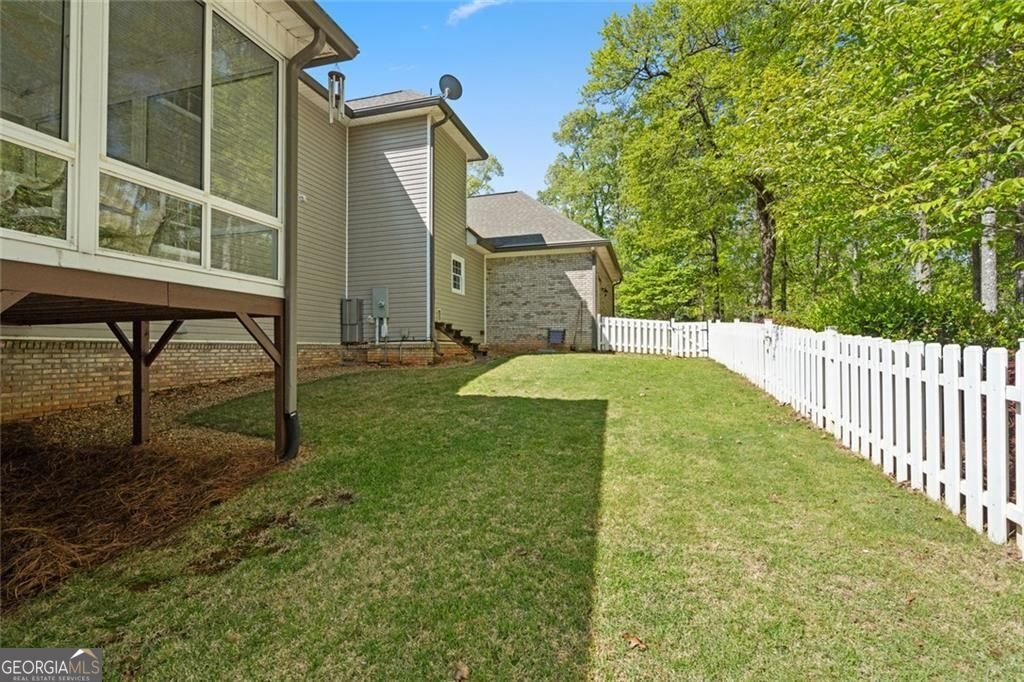 922 Florence Road Douglasville - 54