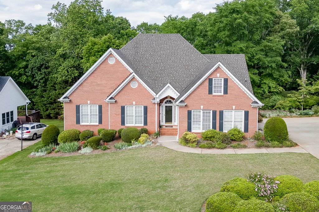 5931 Legend Court Hoschton - 2