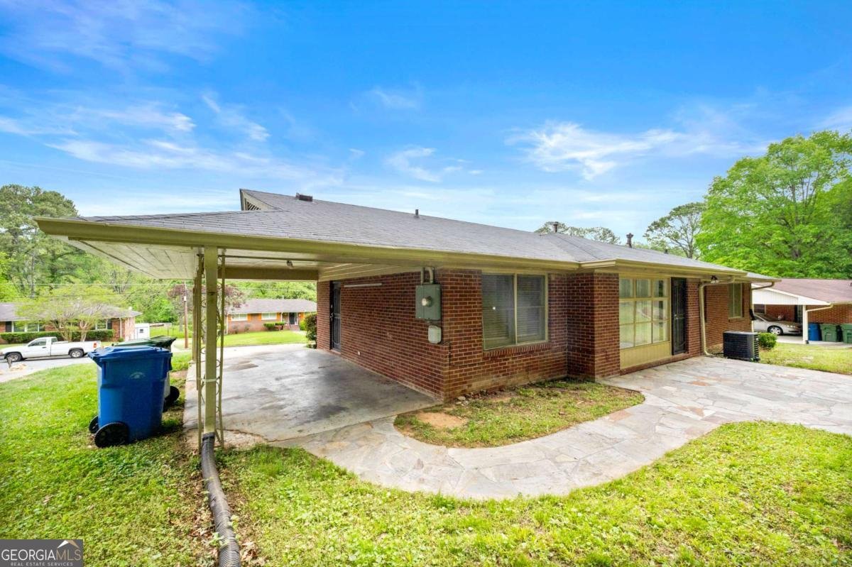 3050 Rebecca Drive Atlanta - 25