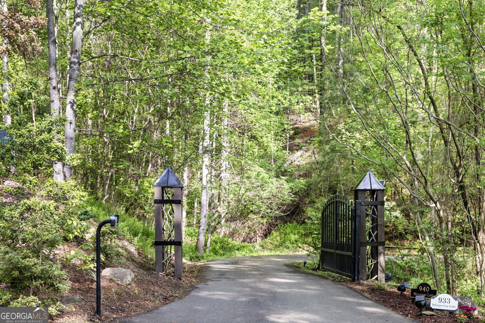 940 Whispering Lake Drive Blue Ridge - 4