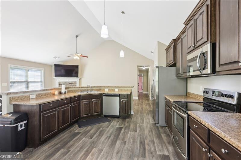 111 Bridle Path Griffin - 11