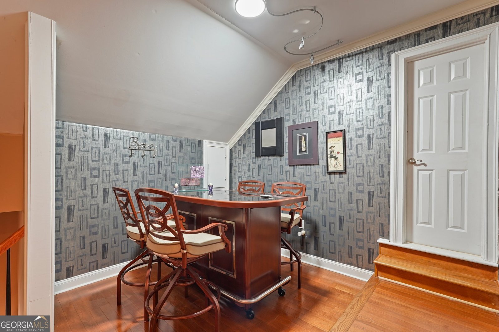 112 Manor Row Pooler - 21