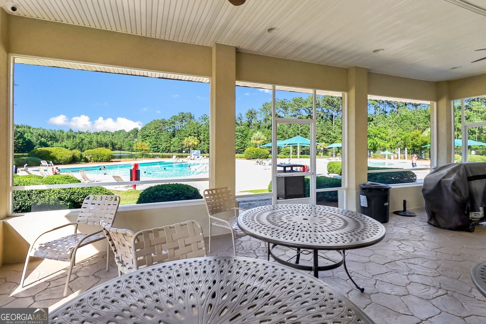 112 Manor Row Pooler - 30