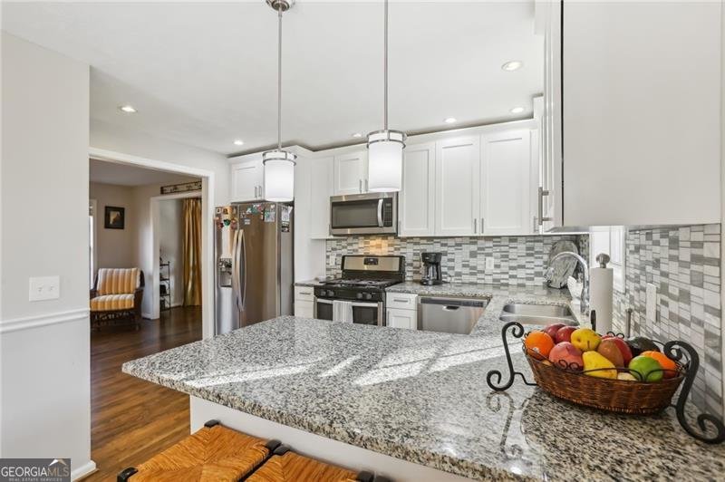 409 Katherine Lane Woodstock - 13