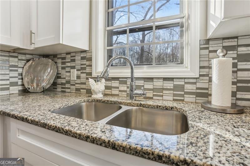 409 Katherine Lane Woodstock - 17
