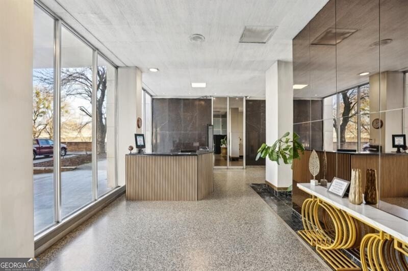 215 Piedmont Avenue Atlanta - 25