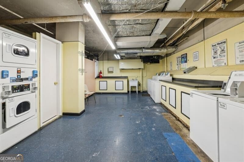 215 Piedmont Avenue Atlanta - 27