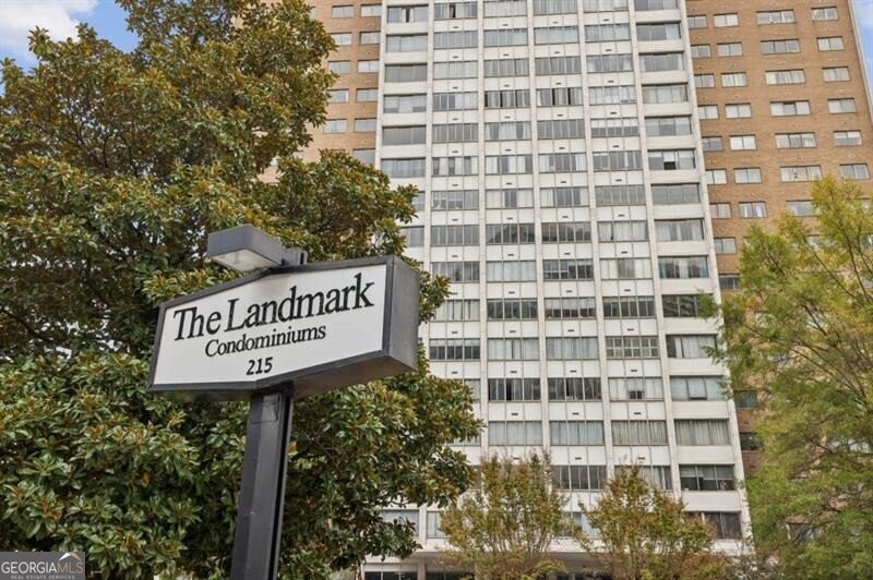 215 Piedmont Avenue Atlanta - 28