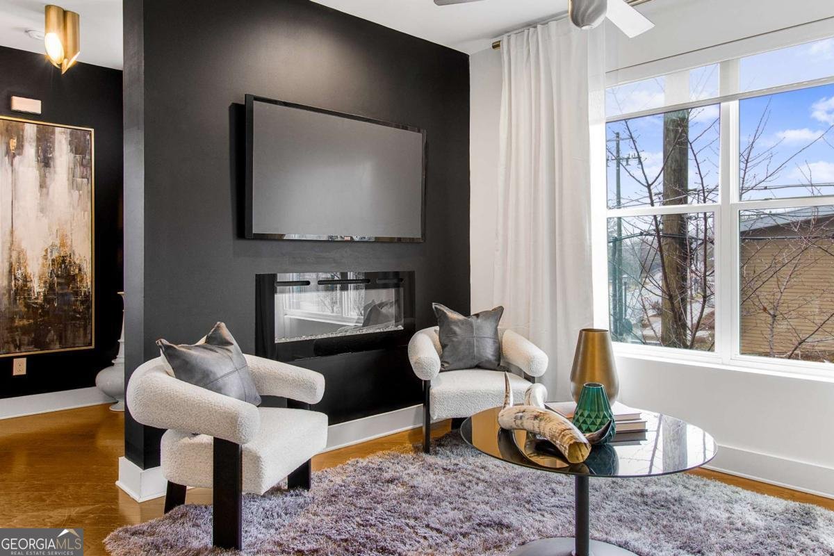 2498 Perry Boulevard Atlanta - 3