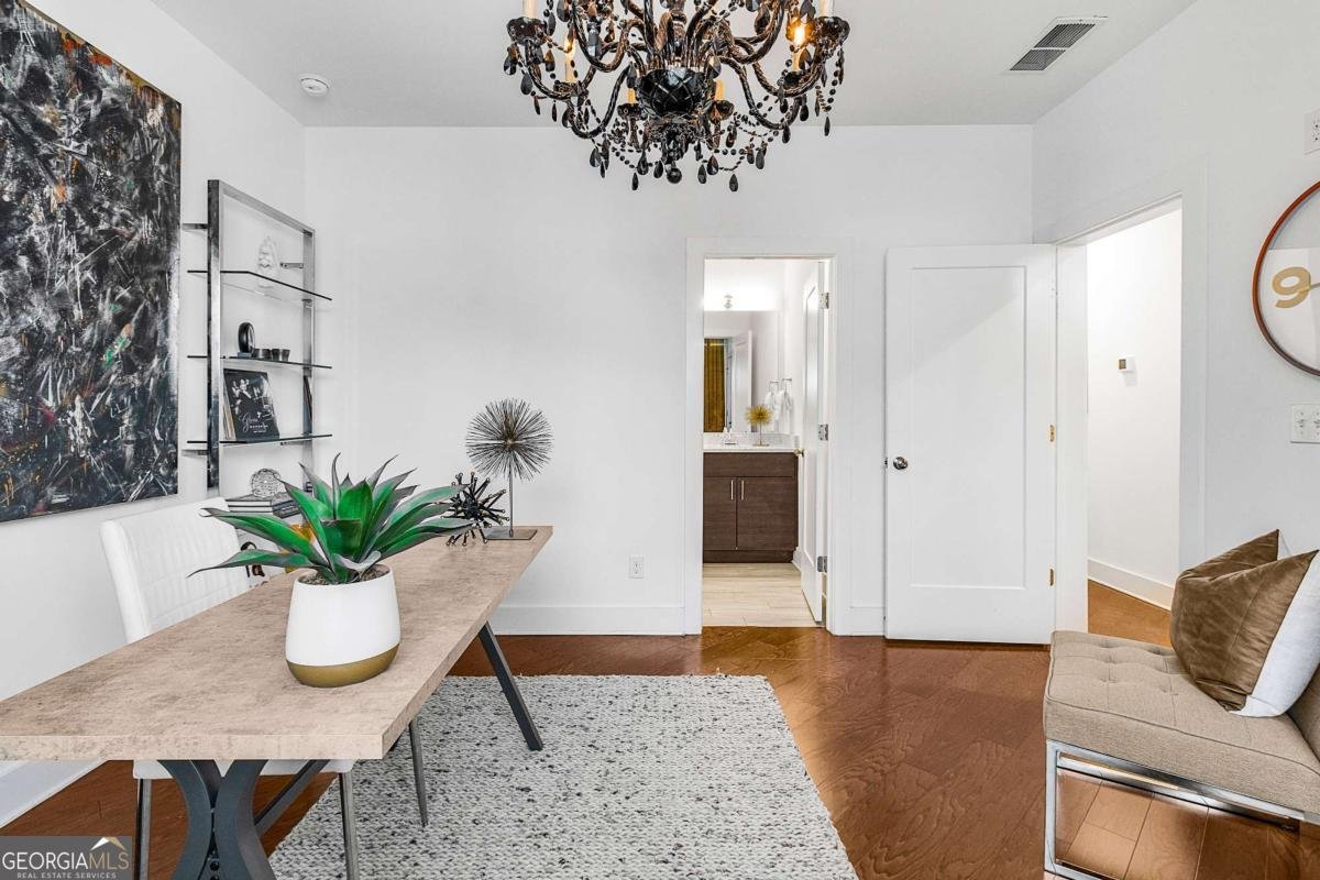 2498 Perry Boulevard Atlanta - 34
