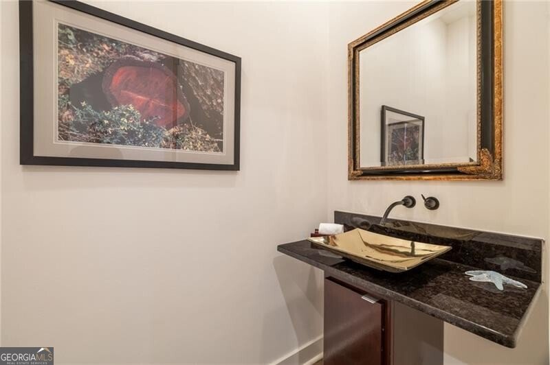 4835 Merlendale Court Atlanta - 30