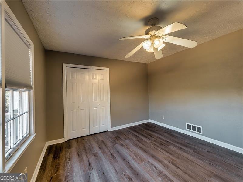 11511 Highway 92 Woodstock - 14