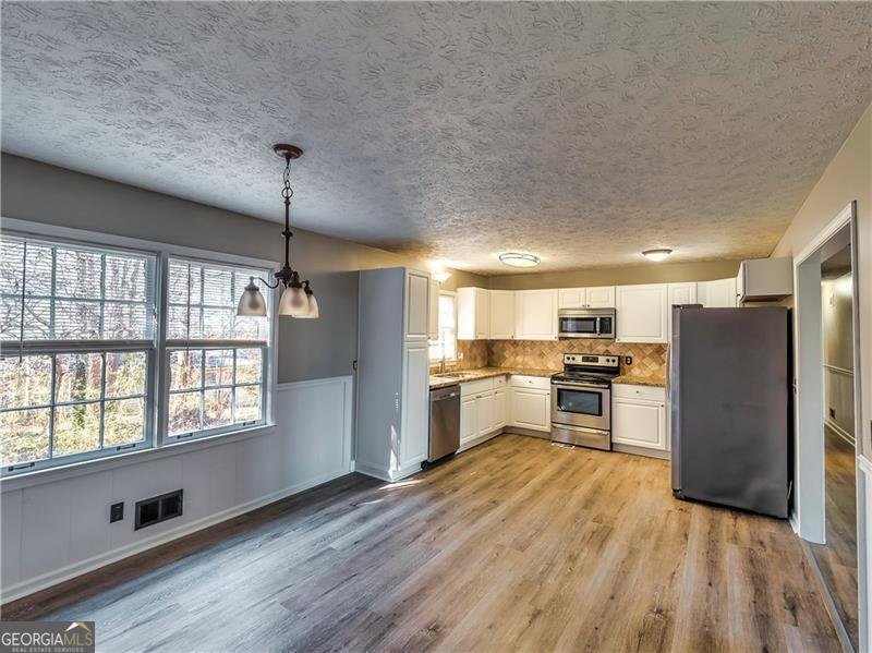 11511 Highway 92 Woodstock - 5