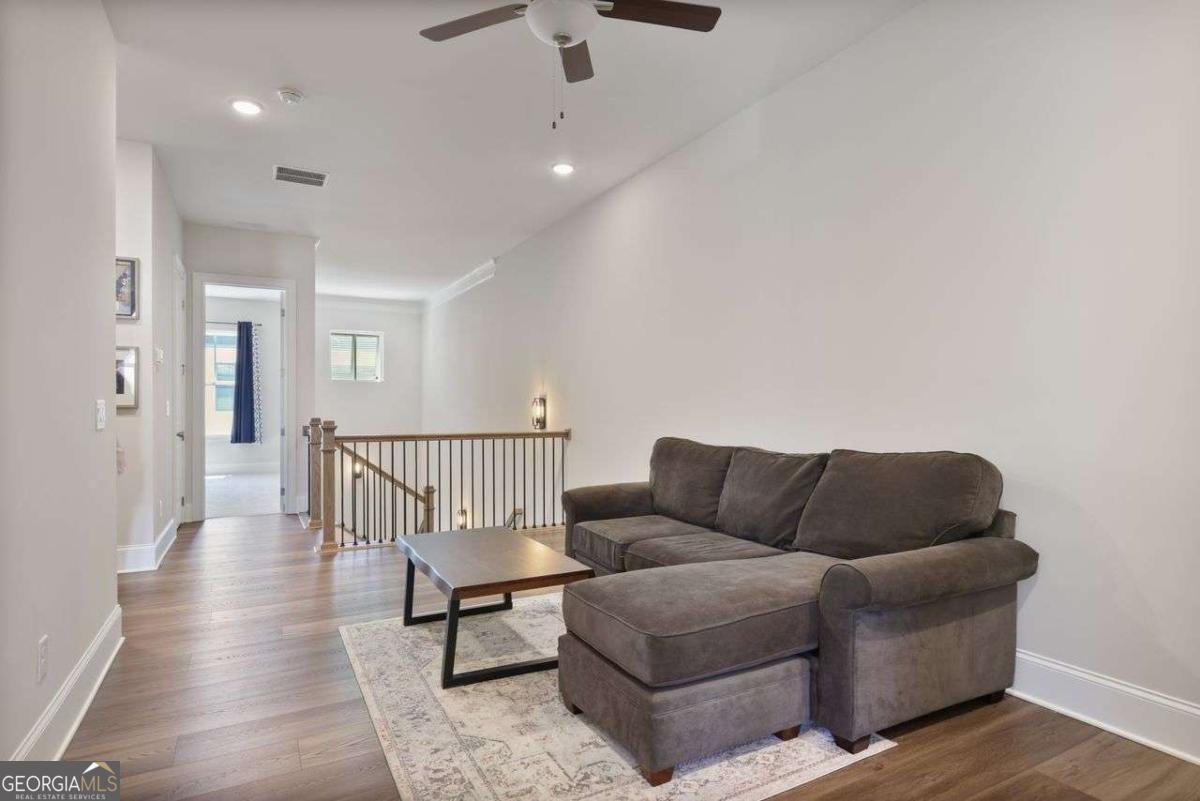 690 Stickley Oak Way Woodstock - 21
