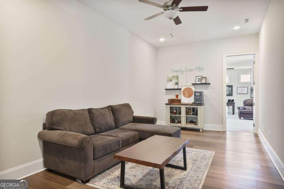 690 Stickley Oak Way Woodstock - 22