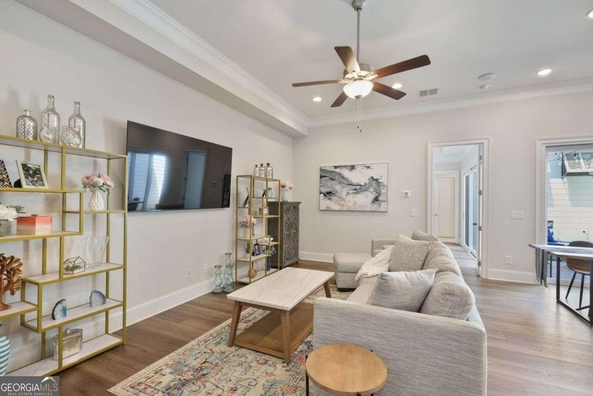 690 Stickley Oak Way Woodstock - 4