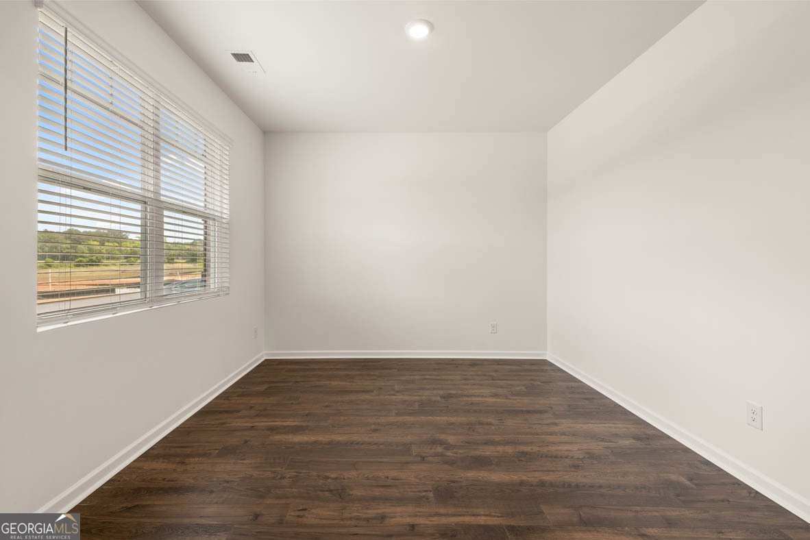 572 Whitman Lane Stockbridge - 10