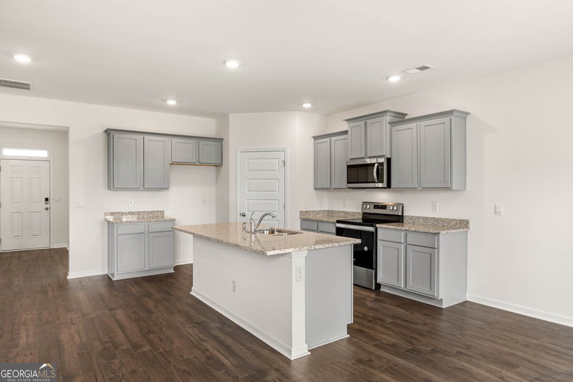 572 Whitman Lane Stockbridge - 14