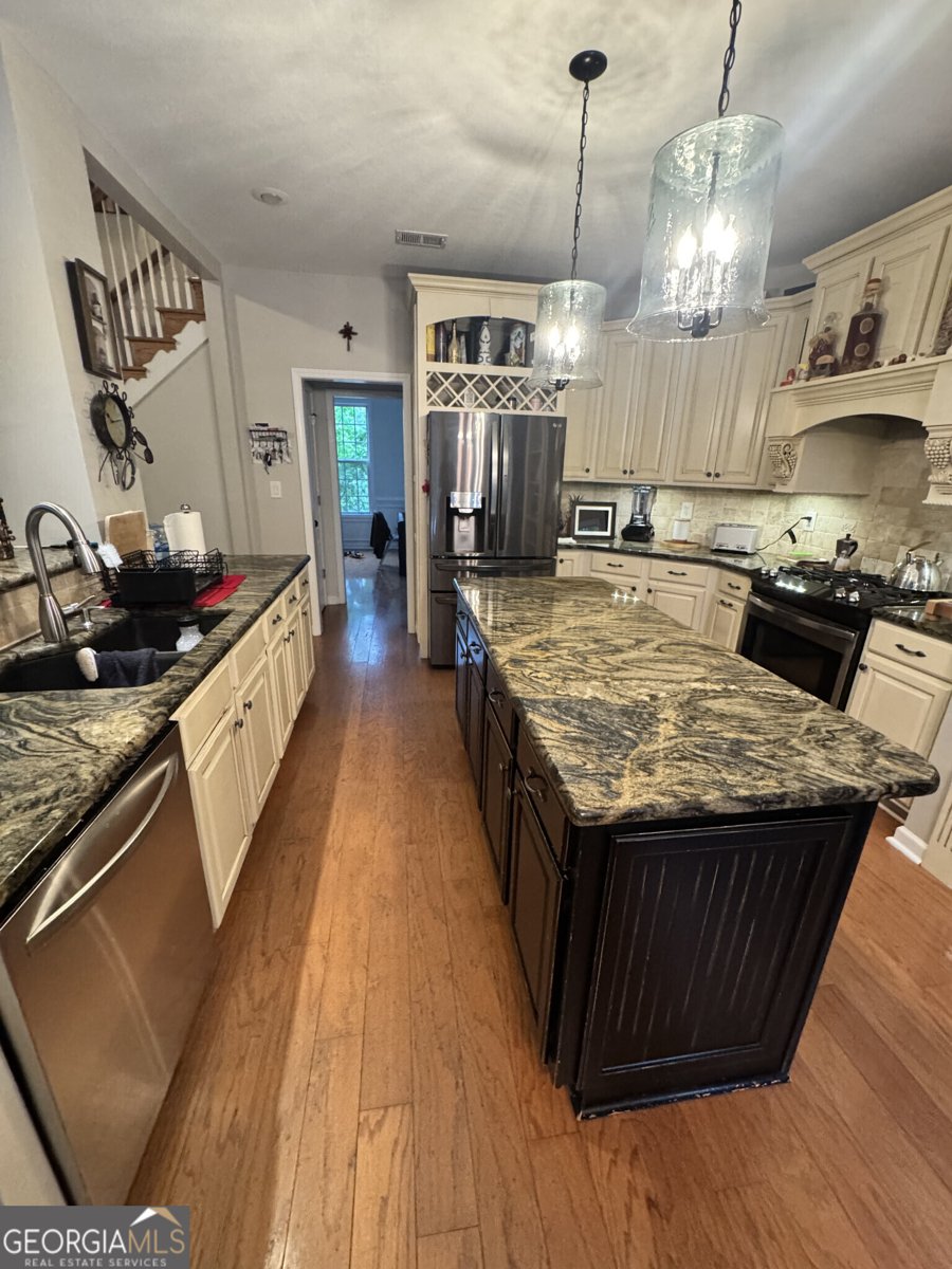 374 Persimmon Drive Sharpsburg - 25