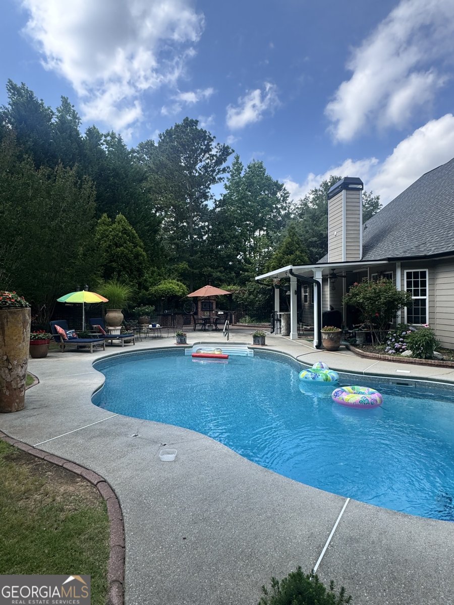374 Persimmon Drive Sharpsburg - 32