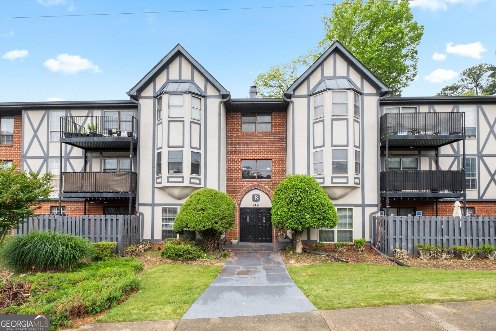 6851 Roswell Road Sandy Springs - 1