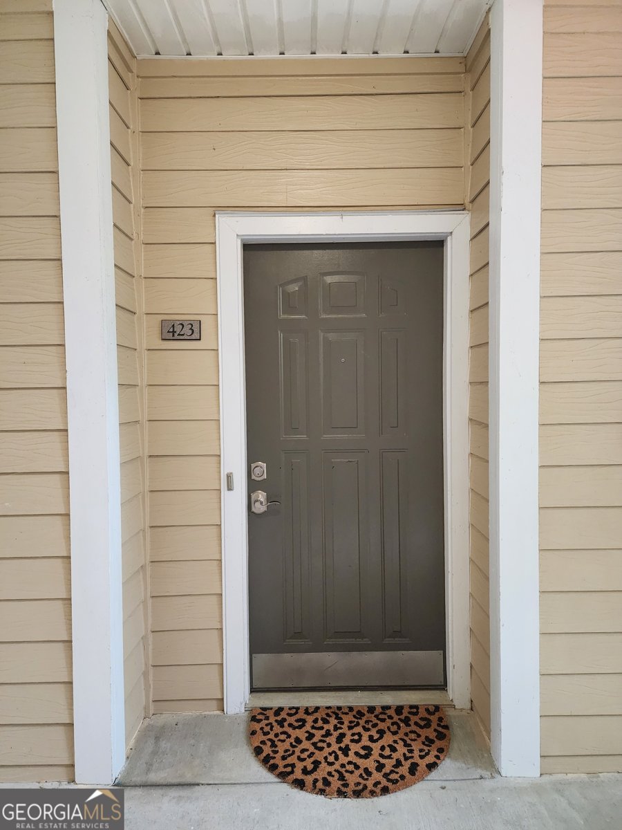 423 Pembrooke Circle Milton - 2