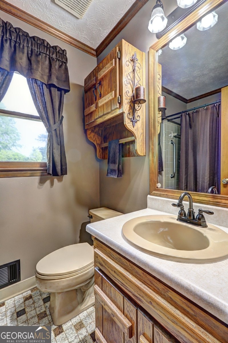 171 Wynn Drive Hampton - 35