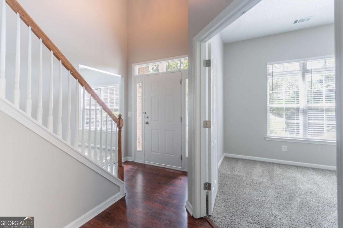 6757 Delaware Bend Fairburn - 3