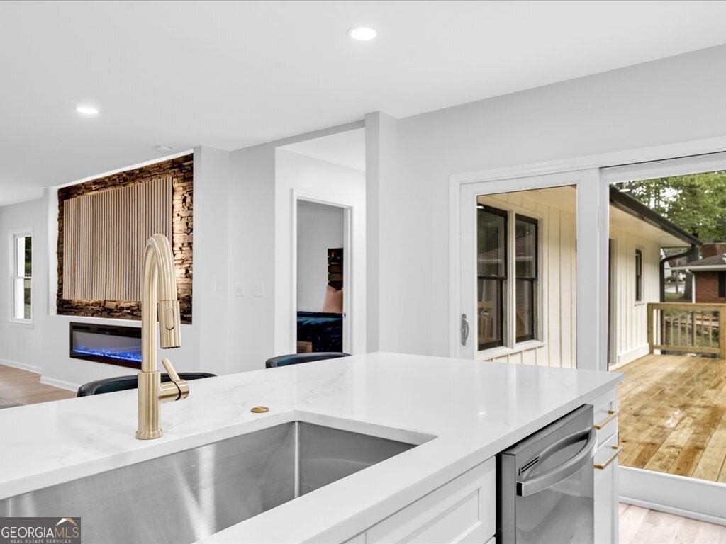 5840 CRABAPPLE Drive Mableton - 27