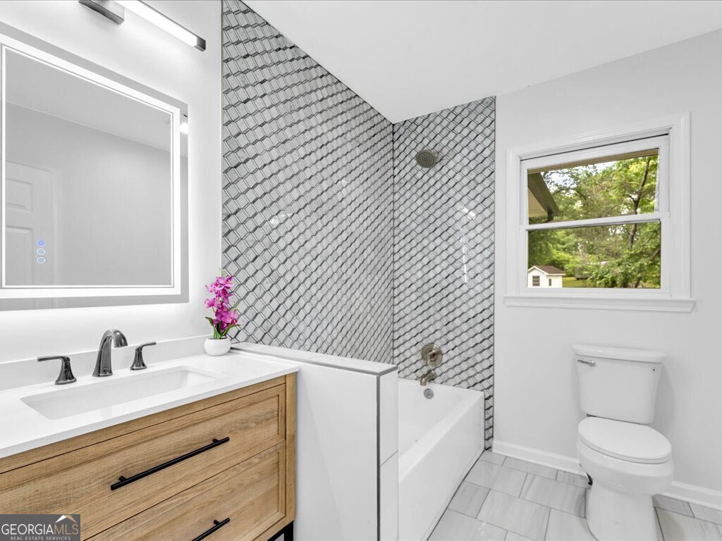 5840 CRABAPPLE Drive Mableton - 38