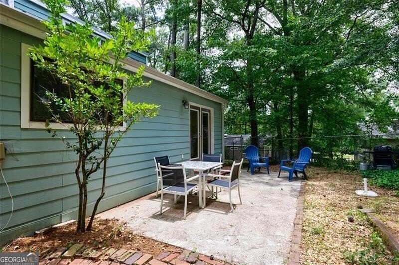 495 Ramsdale Drive Roswell - 24