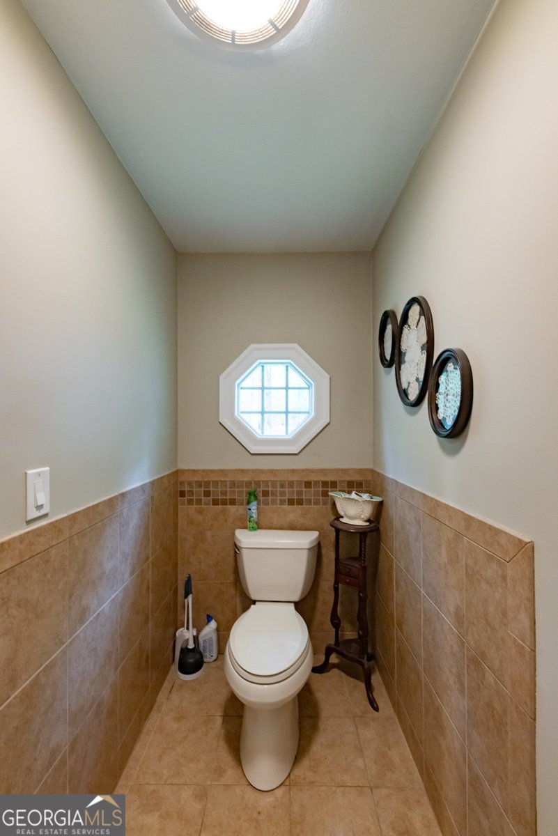 133 Hickory Drive Thomaston - 40