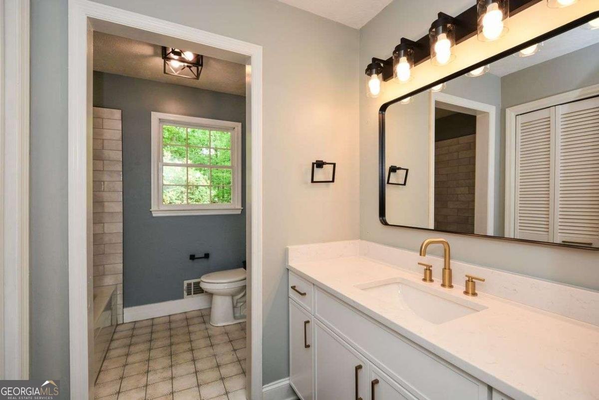 2840 Wendy Lane Marietta - 33