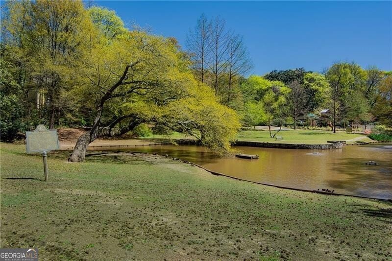 148 Waverly Way Atlanta - 27