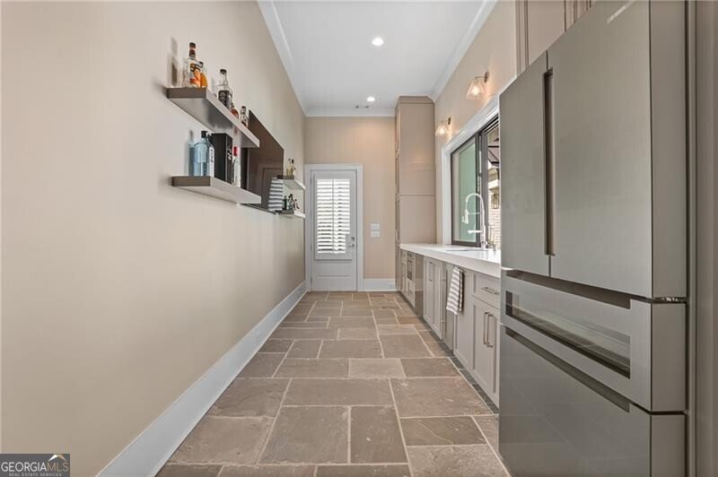 1073 Kent Court Milton - 32