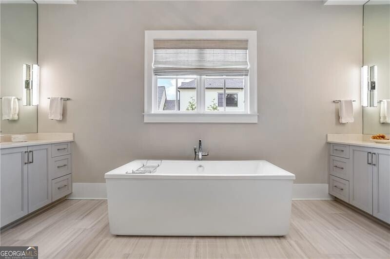 1073 Kent Court Milton - 43